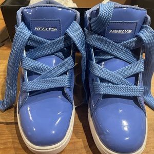 Heelys - Authentic Wheeled Shoe